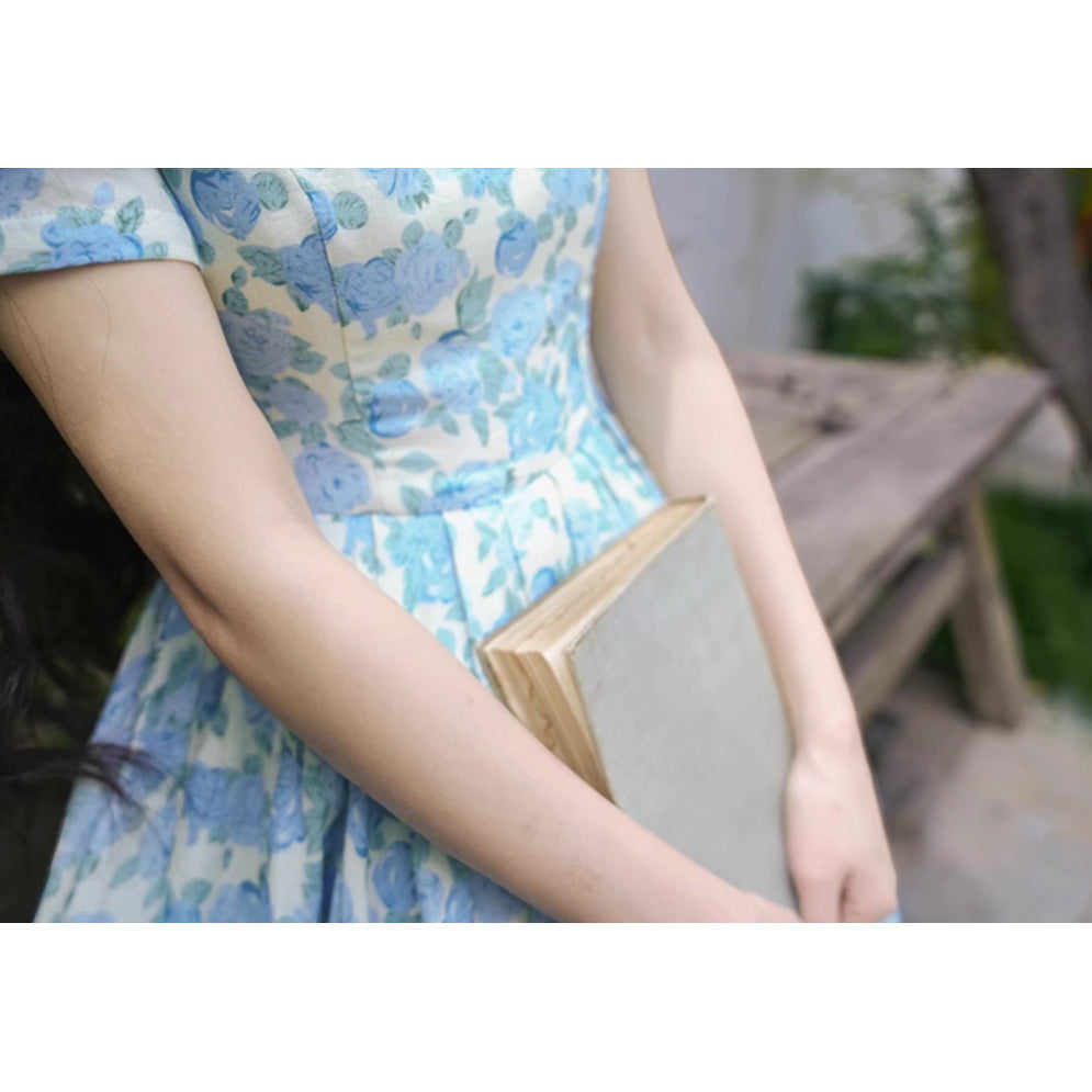 水縹の薔薇柄レトロワンピース