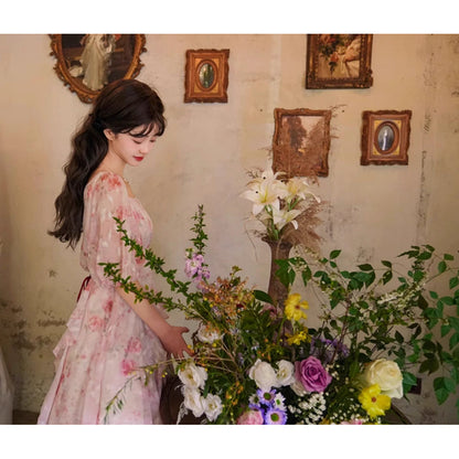 薄紅の薔薇の編み上げワンピース