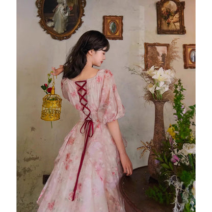 薄紅の薔薇の編み上げワンピース