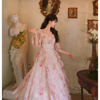 薄紅の薔薇の編み上げワンピース