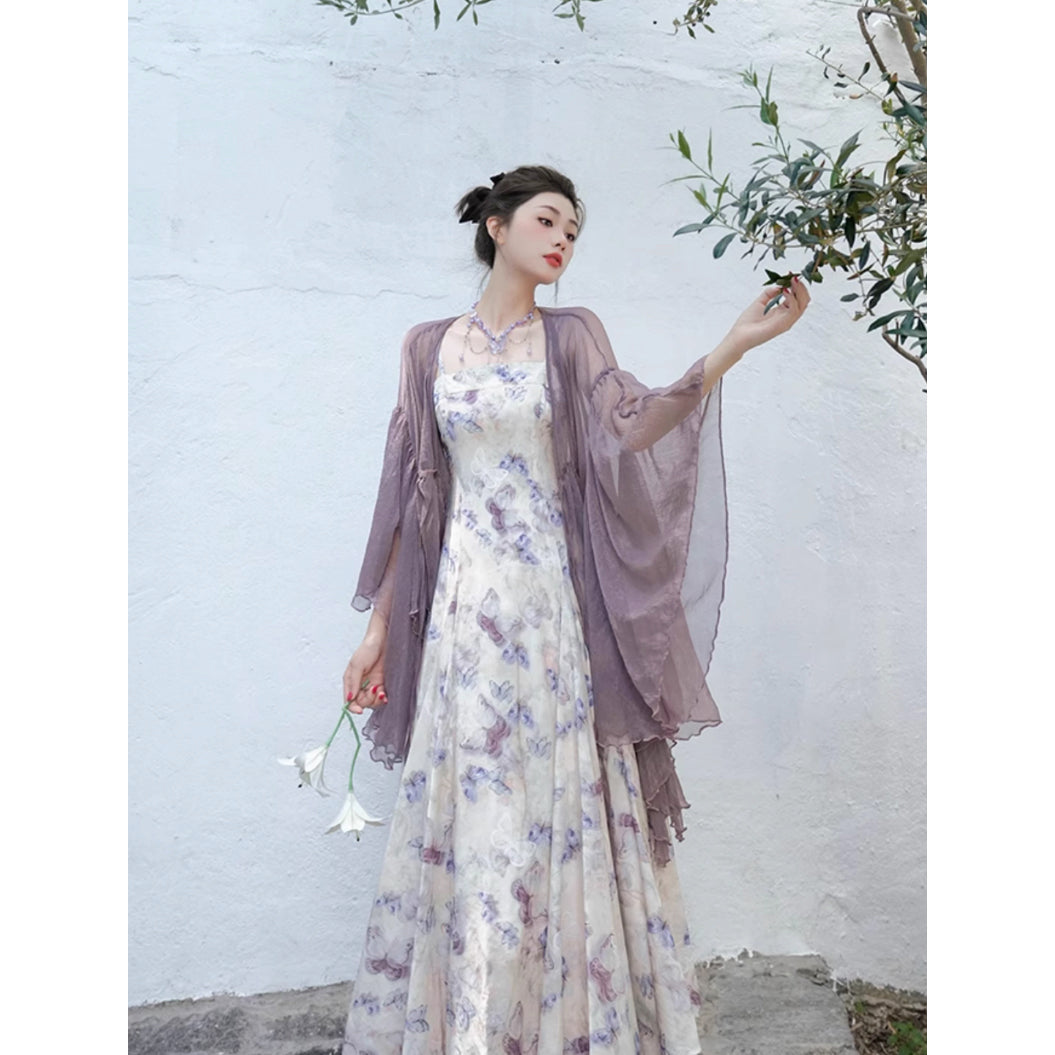 蝶々と花の水彩画キャミソールワンピースとシフォンカーディガン