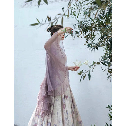 蝶々と花の水彩画キャミソールワンピースとシフォンカーディガン