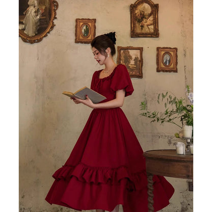 葡萄酒色の貴婦人のコルセットワンピース