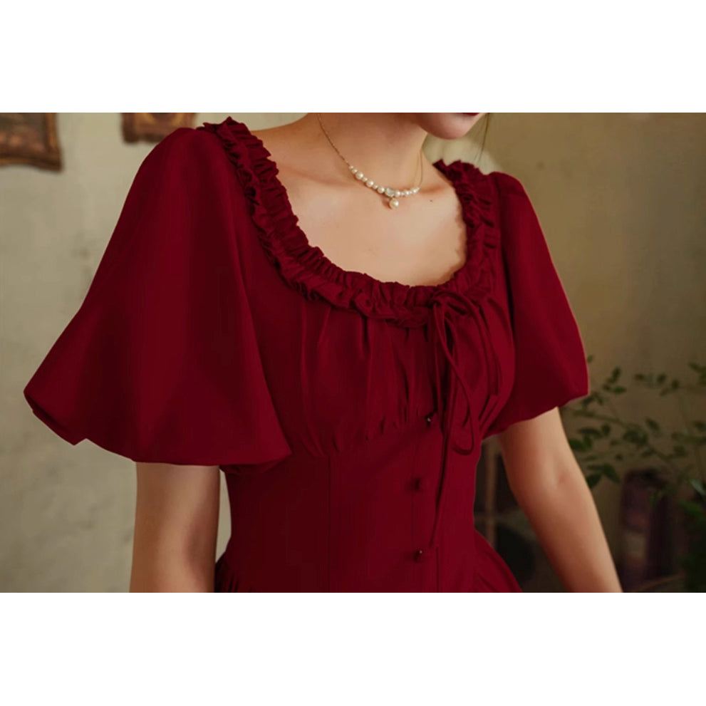 葡萄酒色の貴婦人のコルセットワンピース