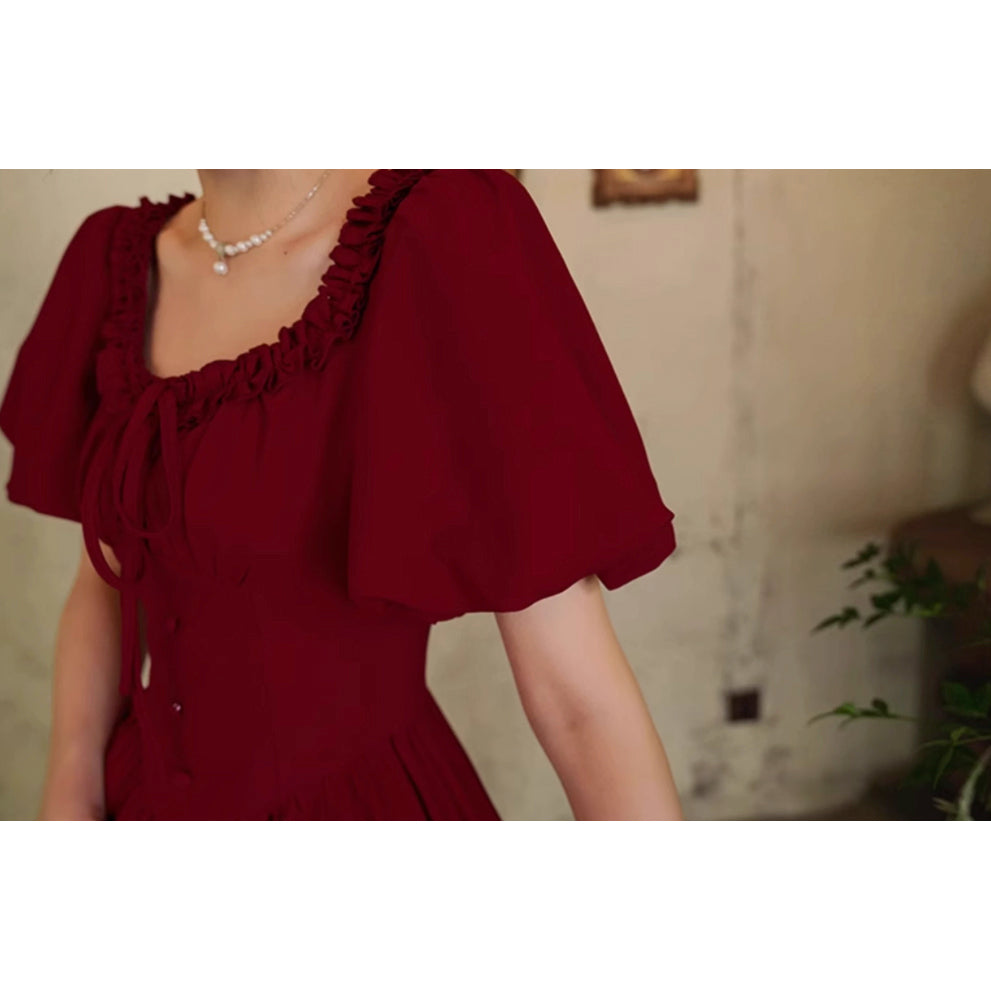 葡萄酒色の貴婦人のコルセットワンピース