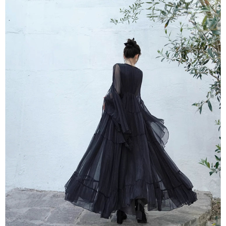 漆黒のお嬢様のロングカーディガン