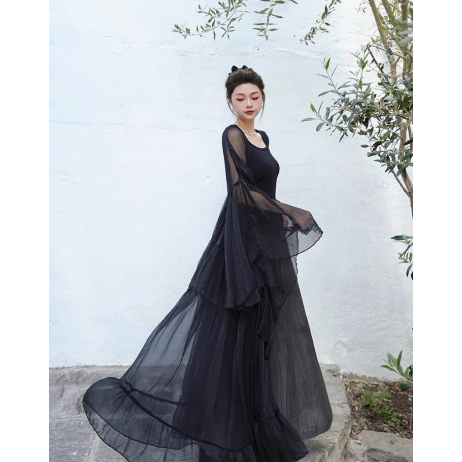 漆黒のお嬢様のロングカーディガン