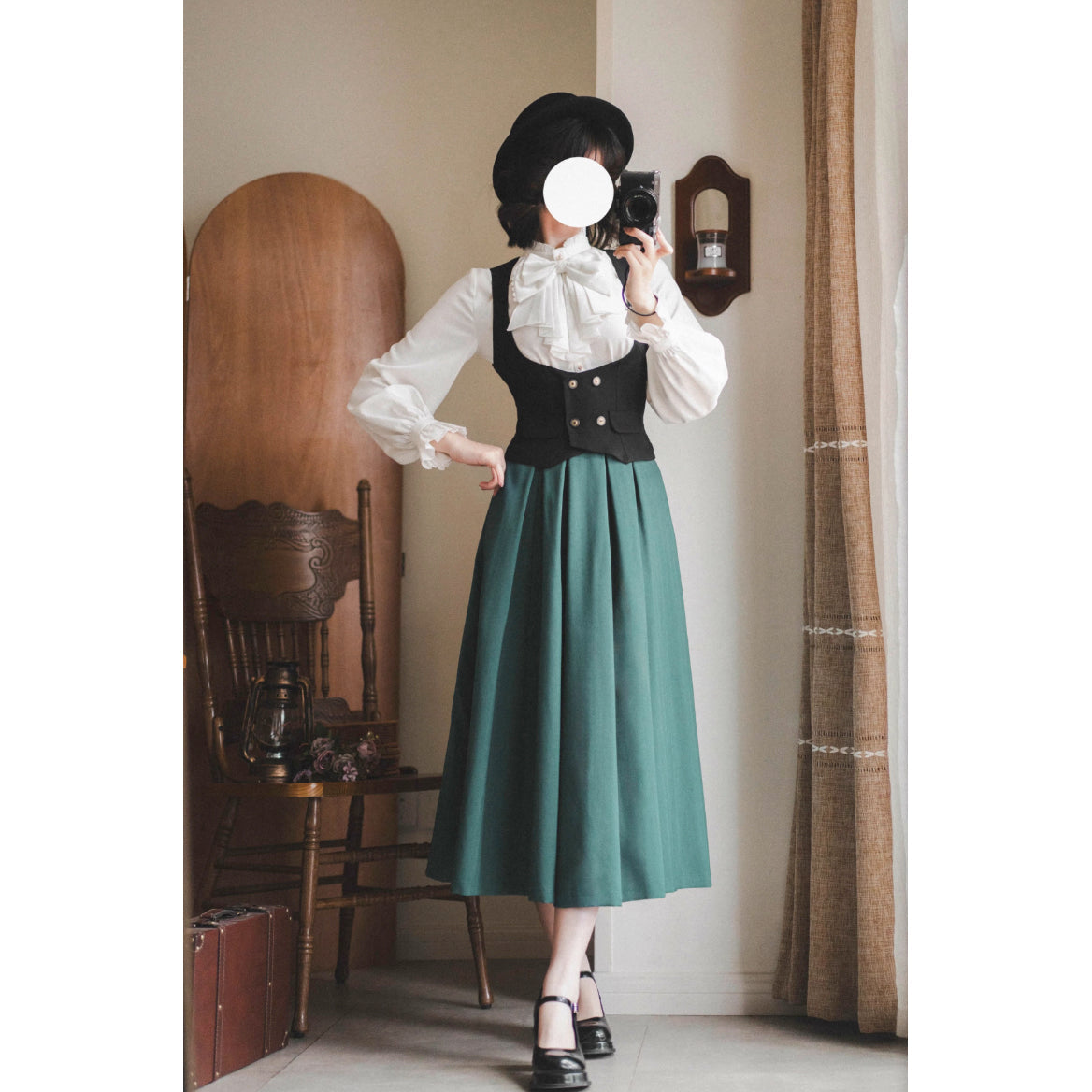 英国のお嬢様のクラシックブラウス