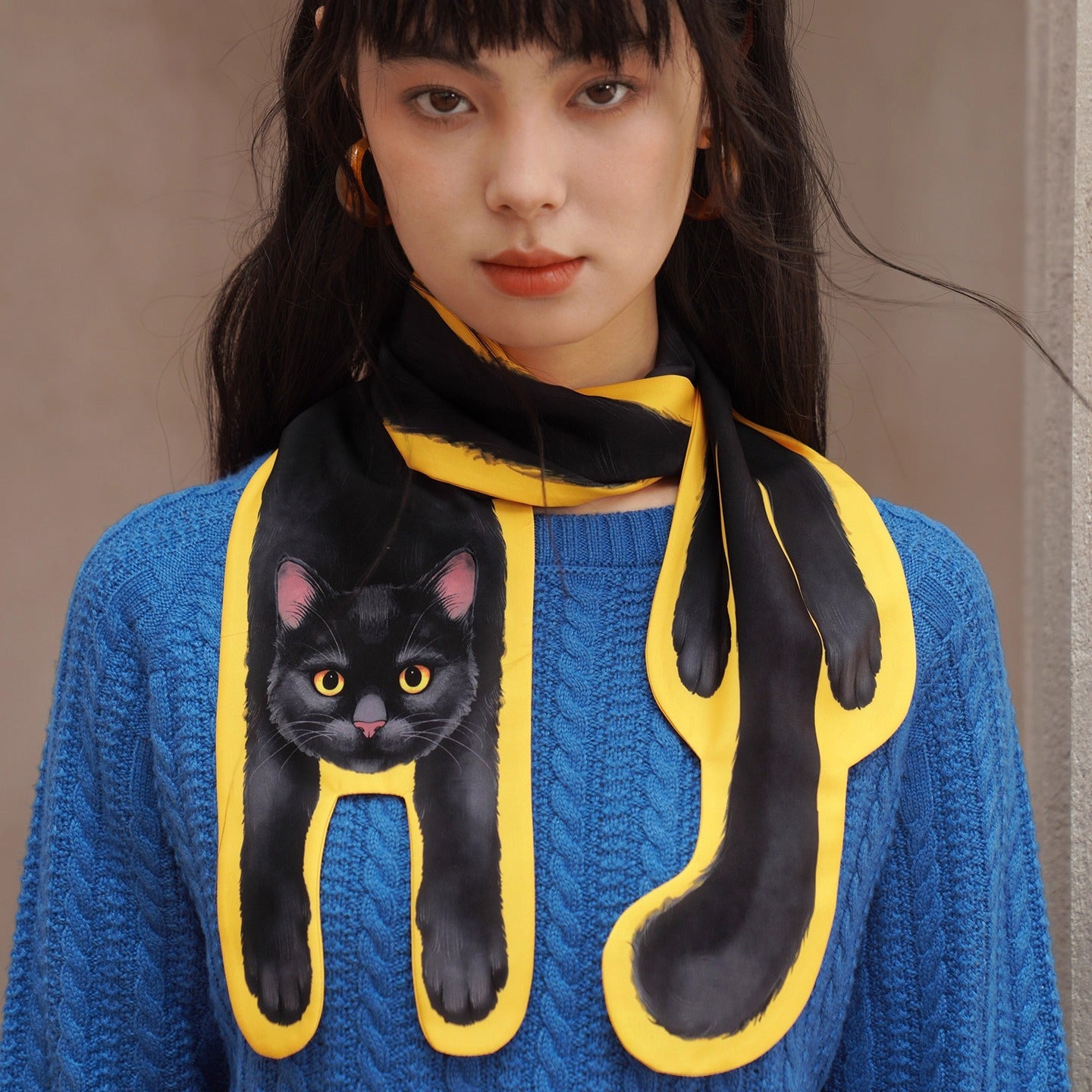 黒猫の挿絵マフラー