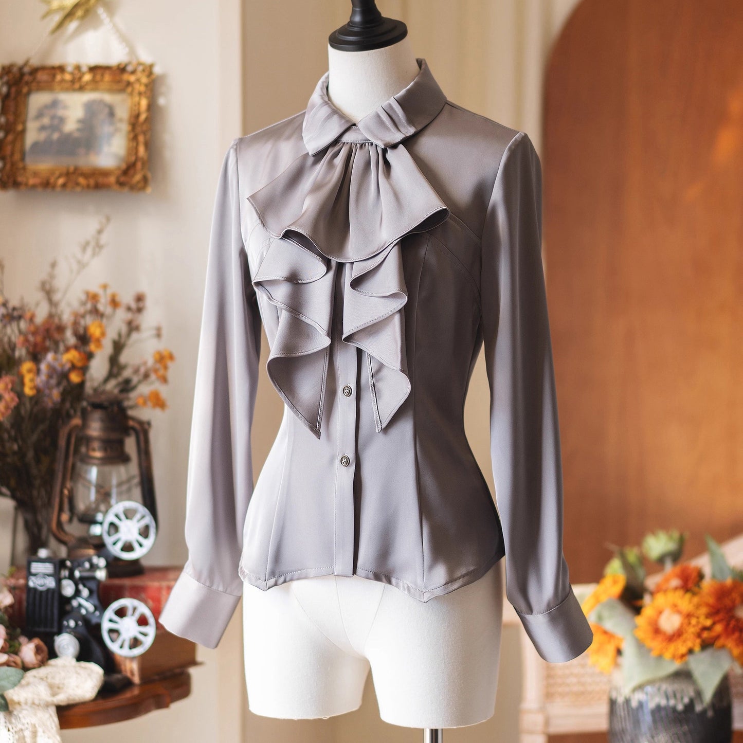 英国のお嬢様のクラシカルブラウス - Silver Gray