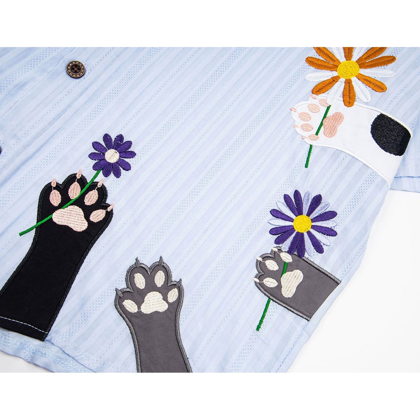 猫と花々の刺繍ネクタイシャツ