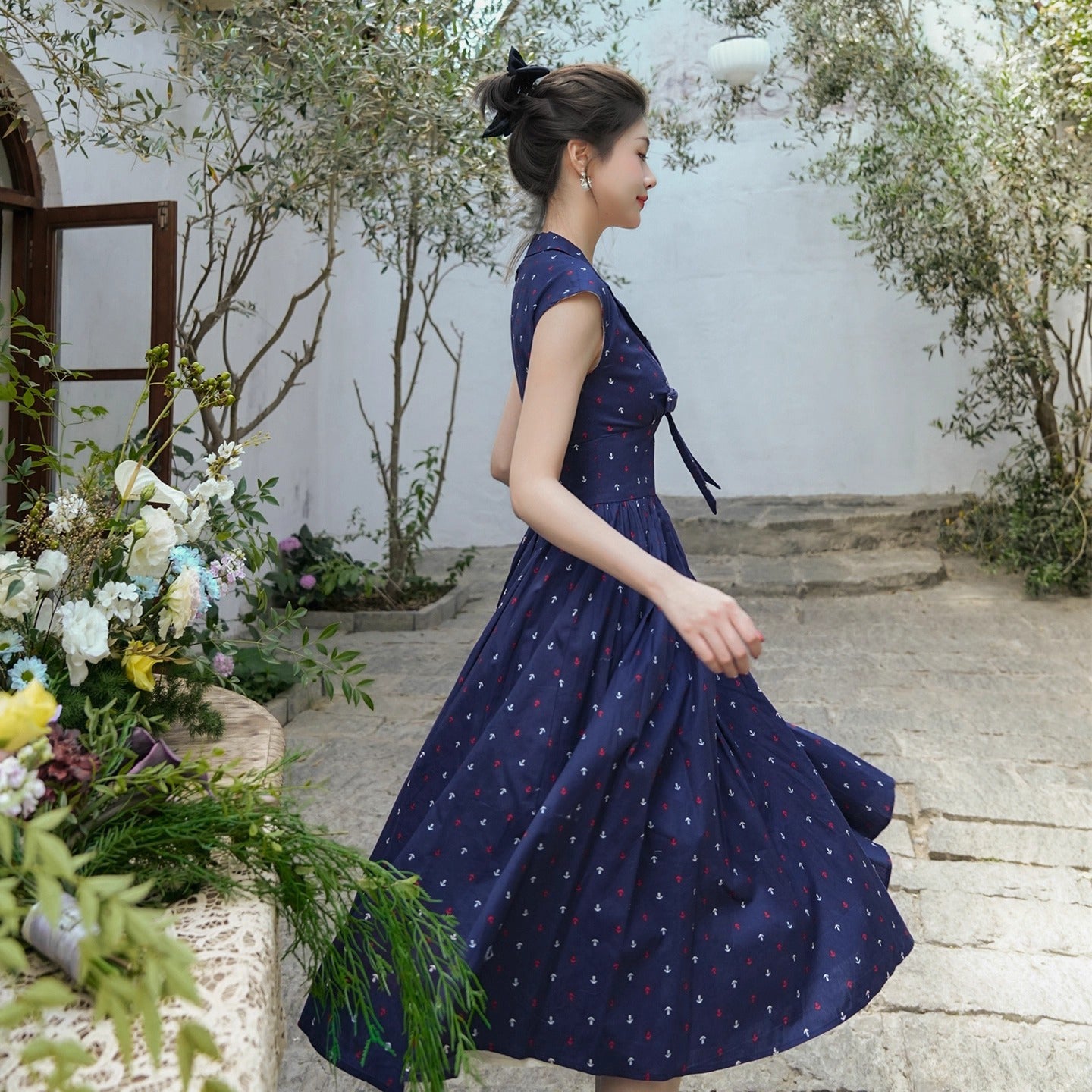 濃紺の錨の挿絵ヘップバーンワンピース