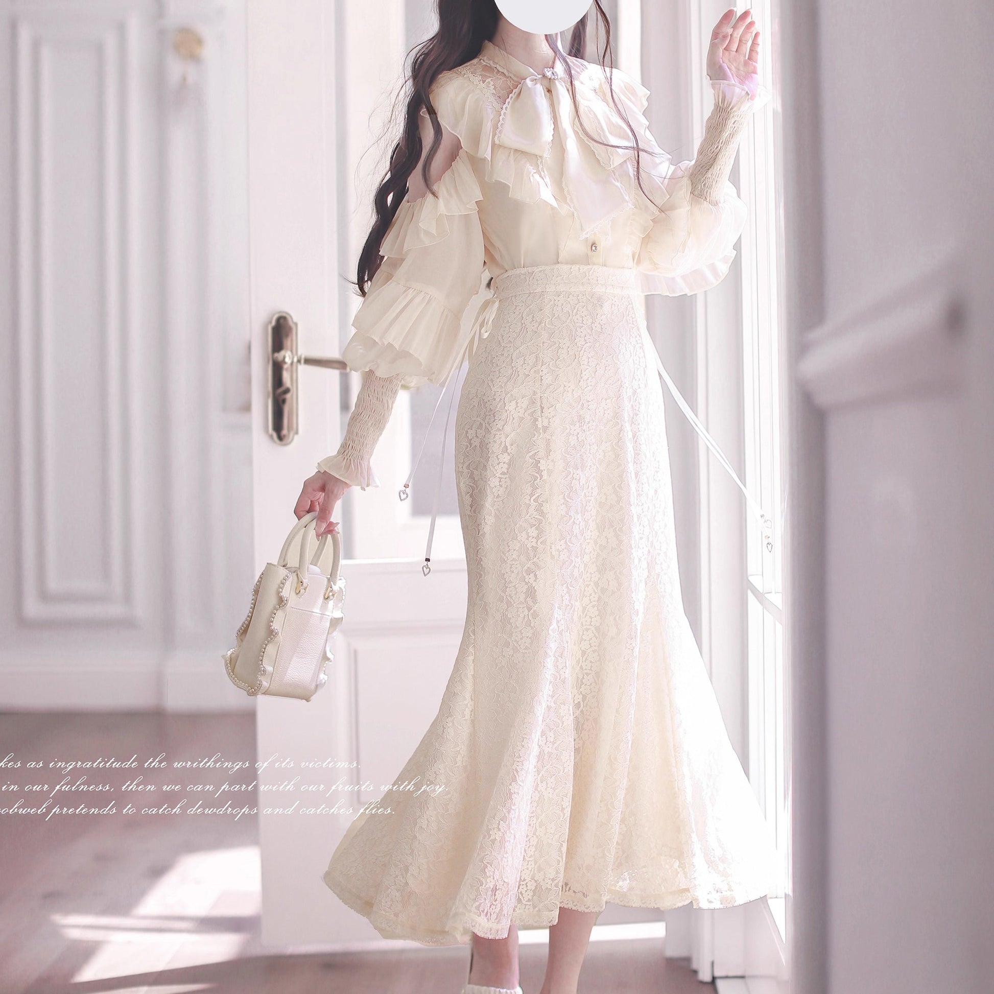 月光の令嬢のリボンブラウスとマーメイドスカート