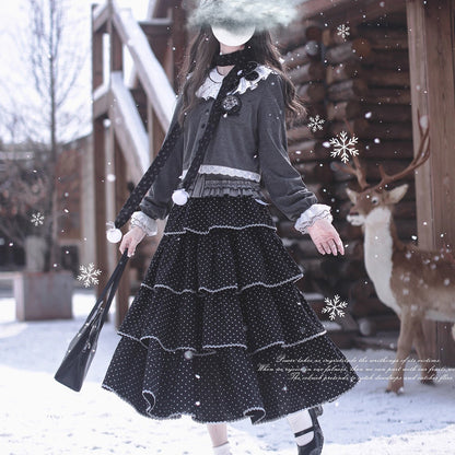 霧色のお嬢様トップスとティアードスカートとカーディガン