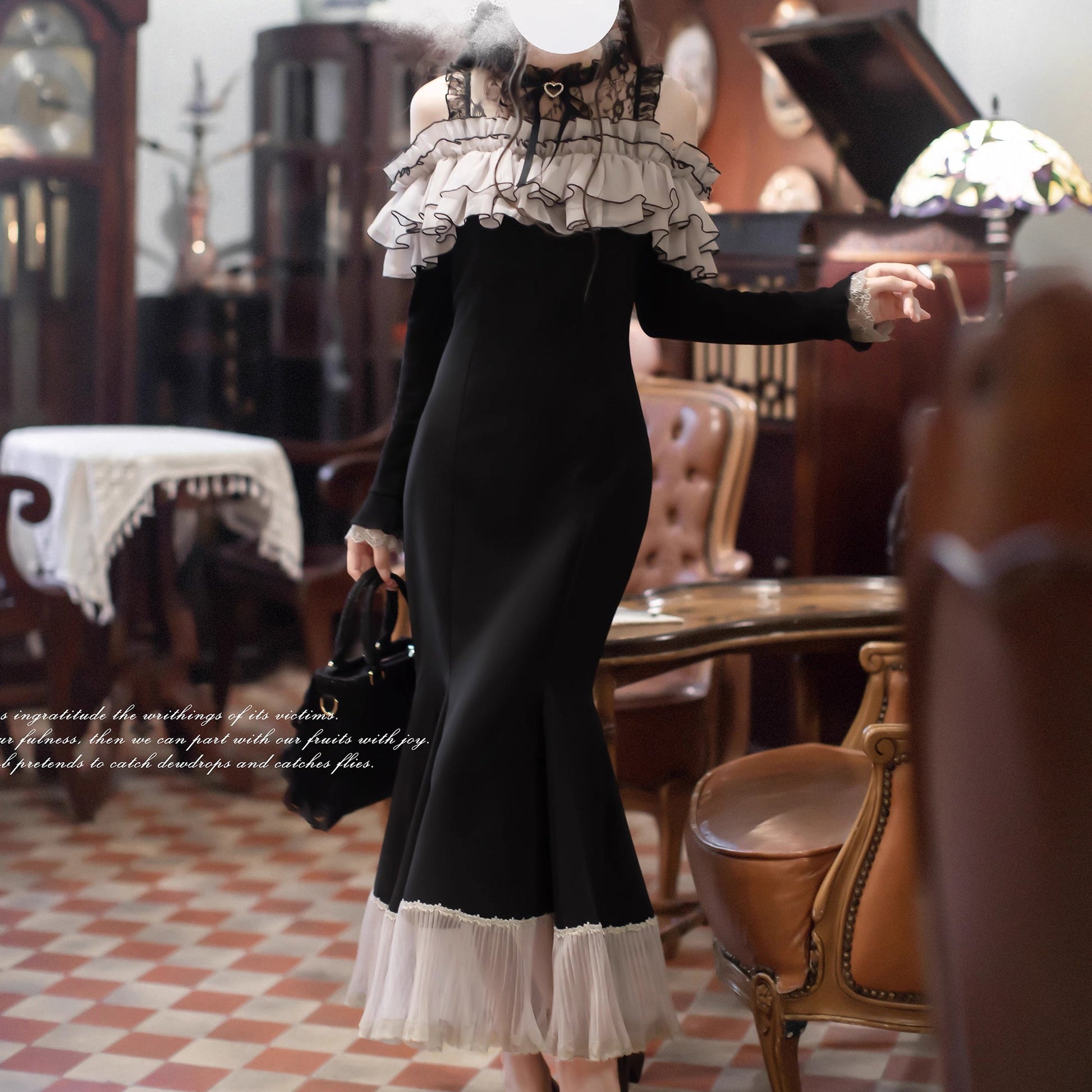 暗夜の舞踏会のフリルマーメイドワンピース