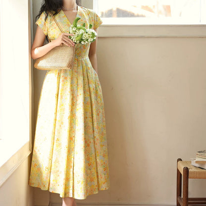 藤黄の花群集クラシックワンピース