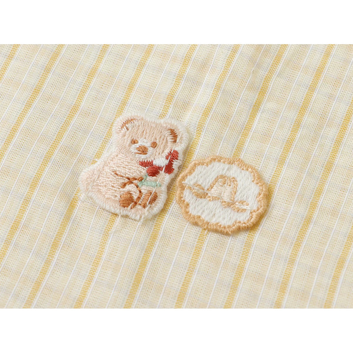 テディベアの刺繍ネクタイシャツ