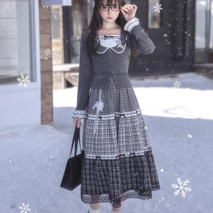 書斎のお嬢様のドッキングトップスとティアードスカート