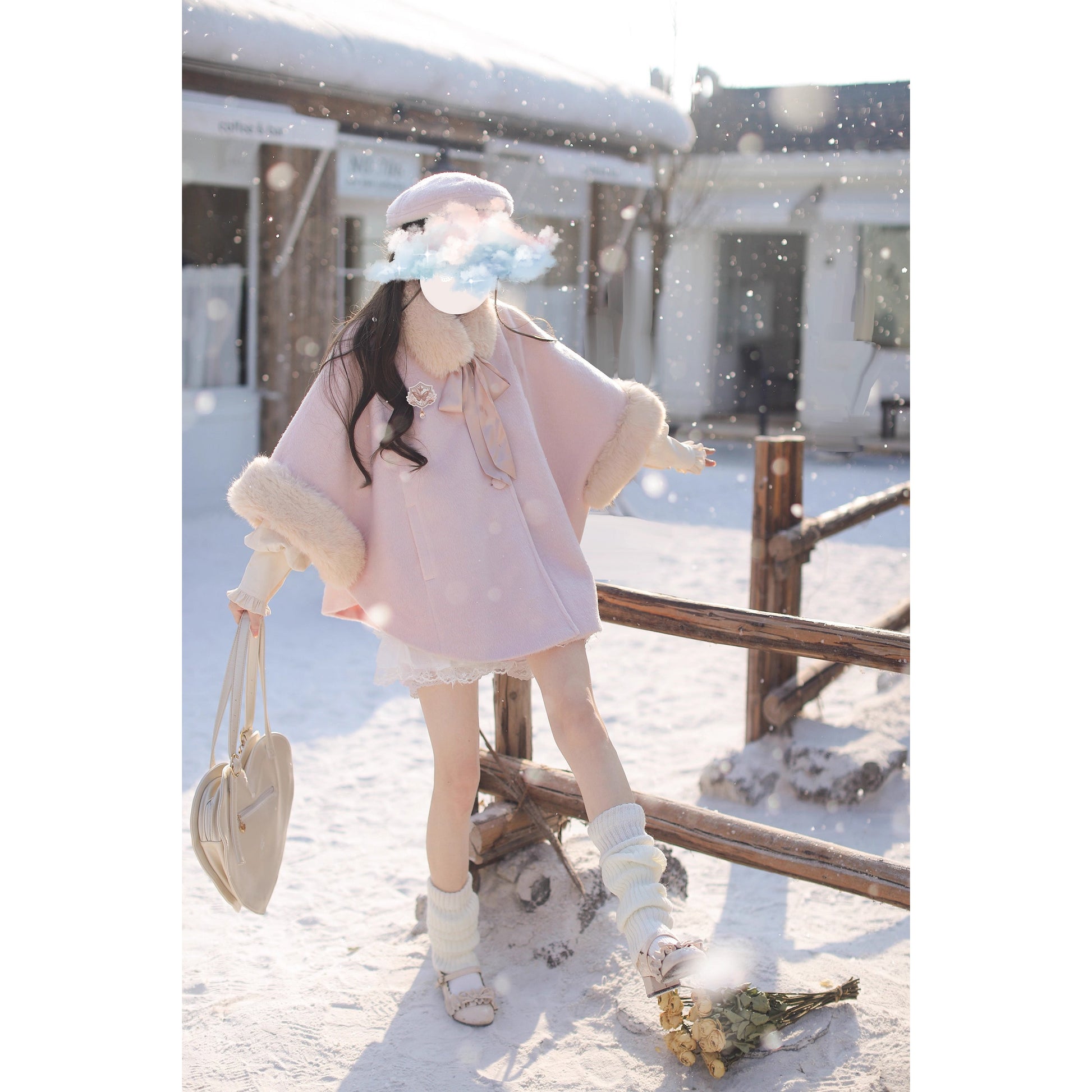 桜色のお嬢様のウールケープコート