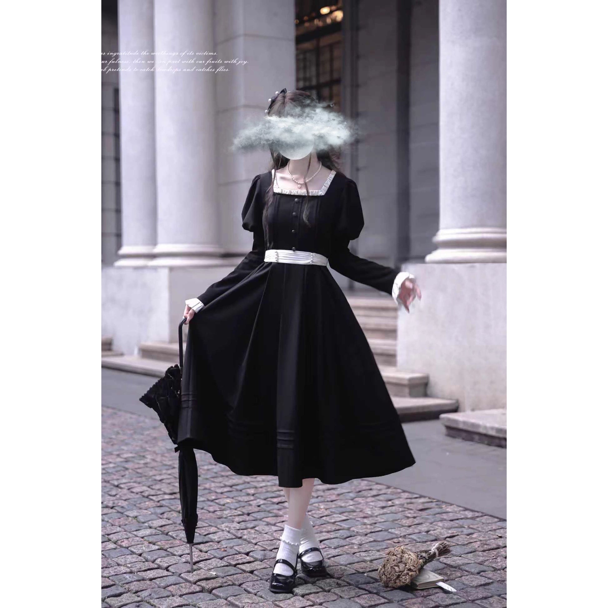 漆黒の舞踏会のクラシカルワンピース