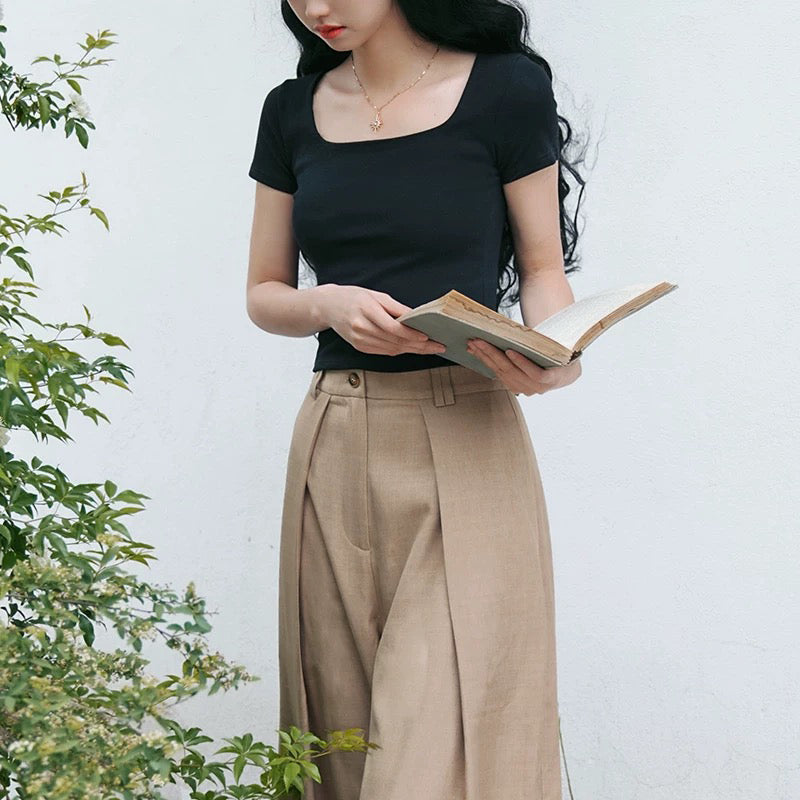 英国令嬢のフィットTシャツ