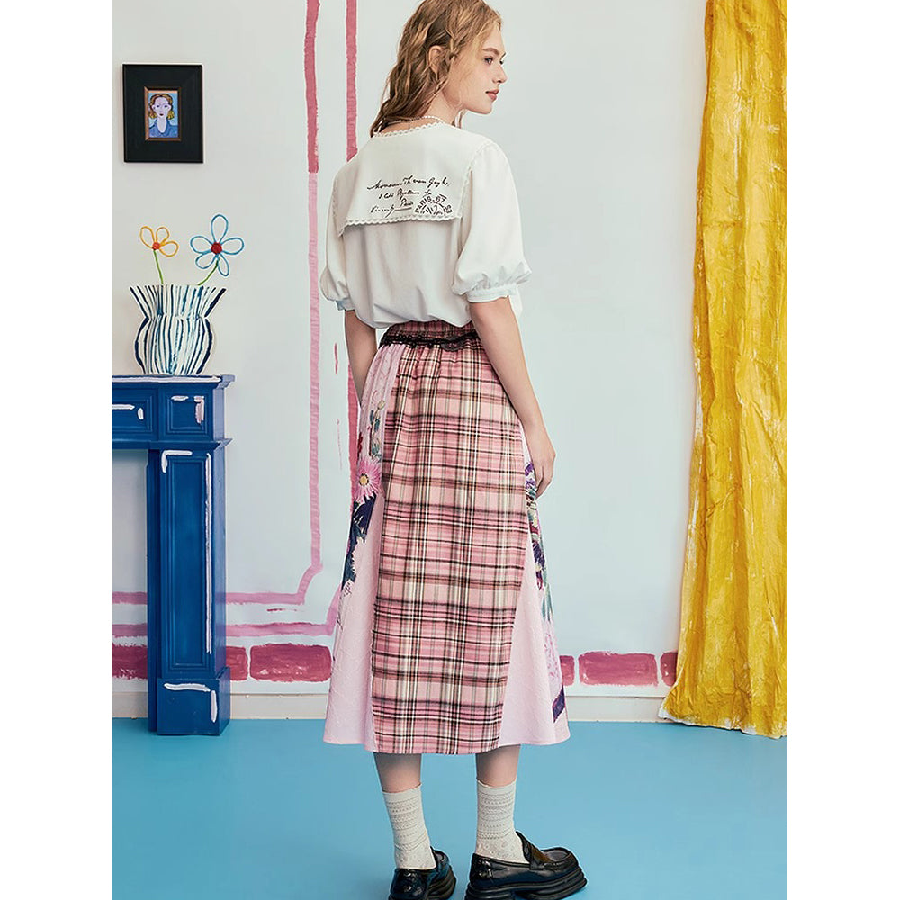 花瓶の花の格子柄スカート