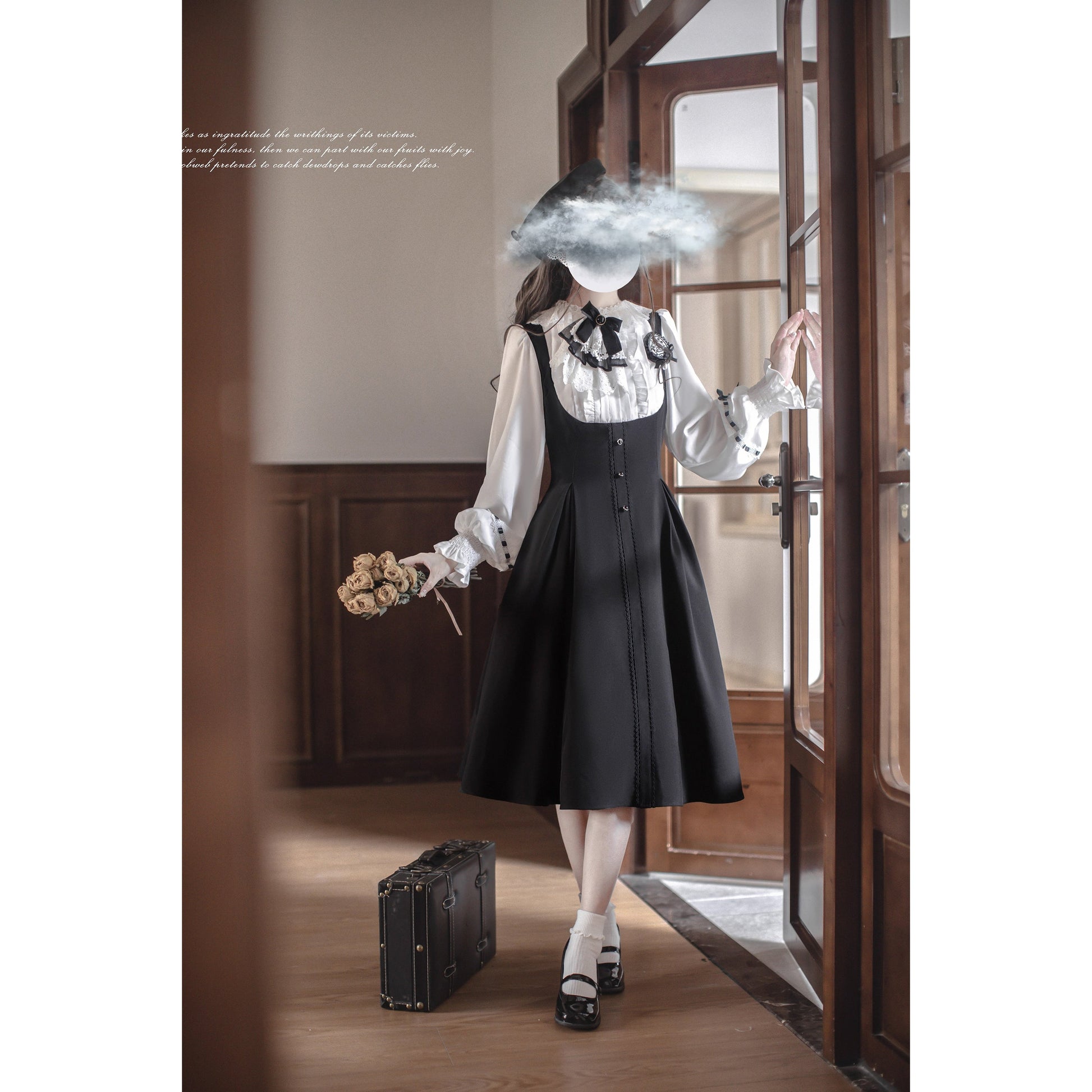英国令嬢のクラシカルドッキングワンピースとケープ - Black