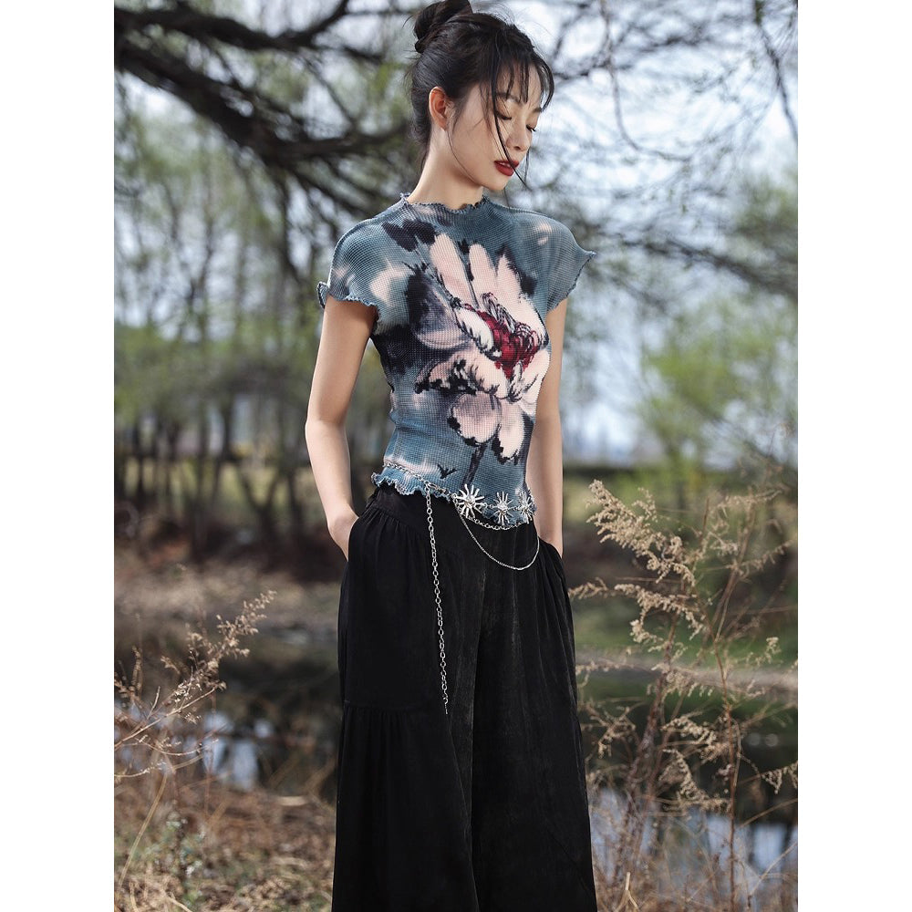 牡丹の花の墨彩画ハイネックトップス