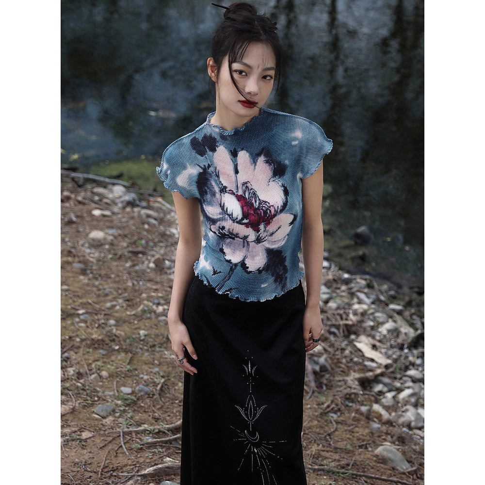 牡丹の花の墨彩画ハイネックトップス