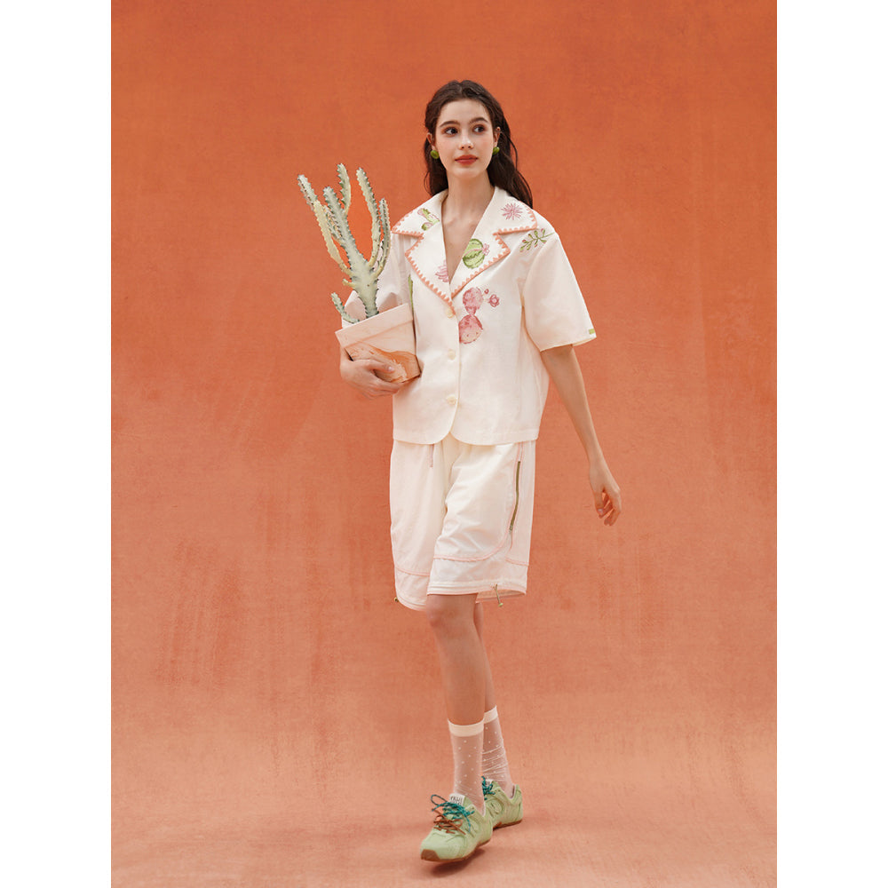 サボテンと花の刺繍レトロブラウス