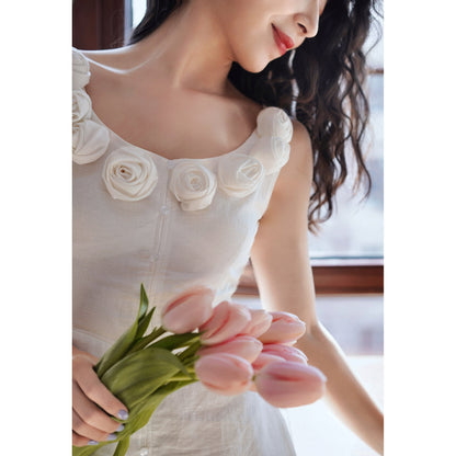 純白の薔薇のヘップバーンワンピース