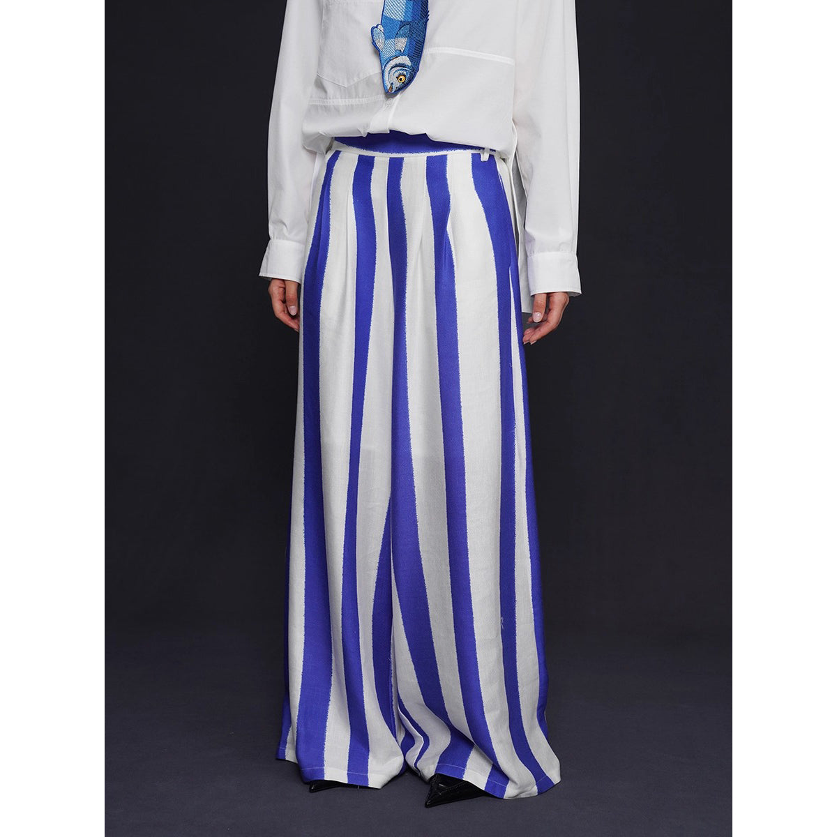 青紫の縦縞ストライプワイドパンツ