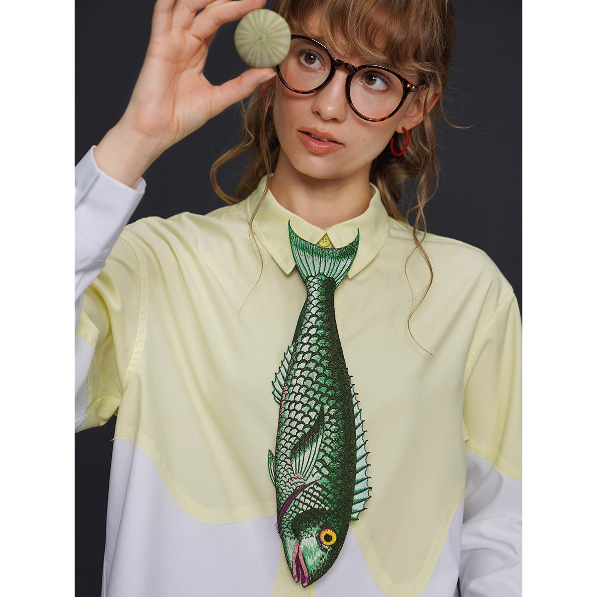 お魚の刺繍ネクタイ（グリーン）