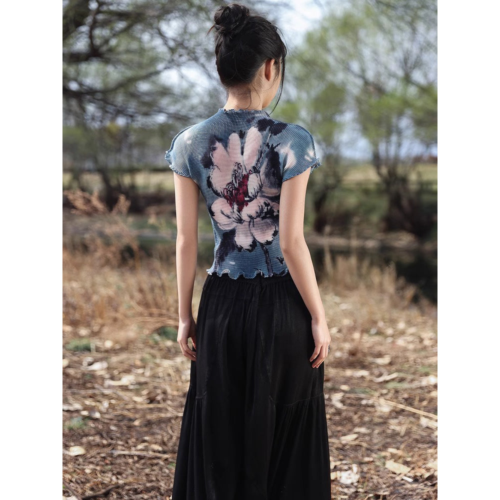 牡丹の花の墨彩画ハイネックトップス