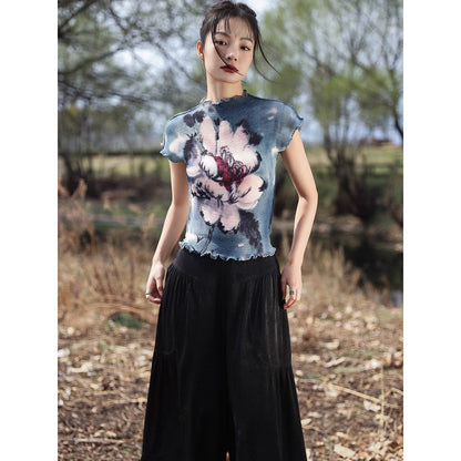 牡丹の花の墨彩画ハイネックトップス