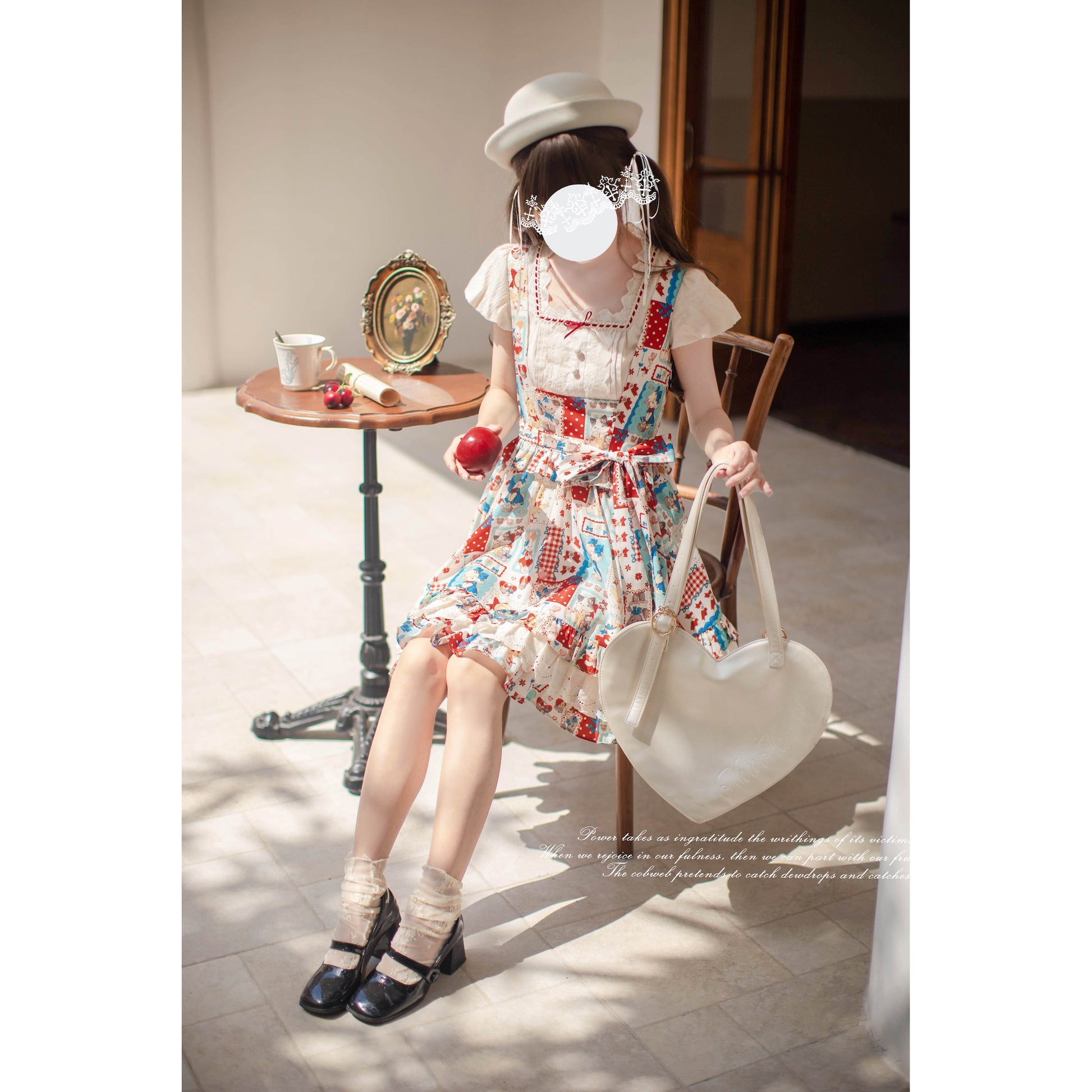 絵本のお嬢様のジャンパースカートとトップス