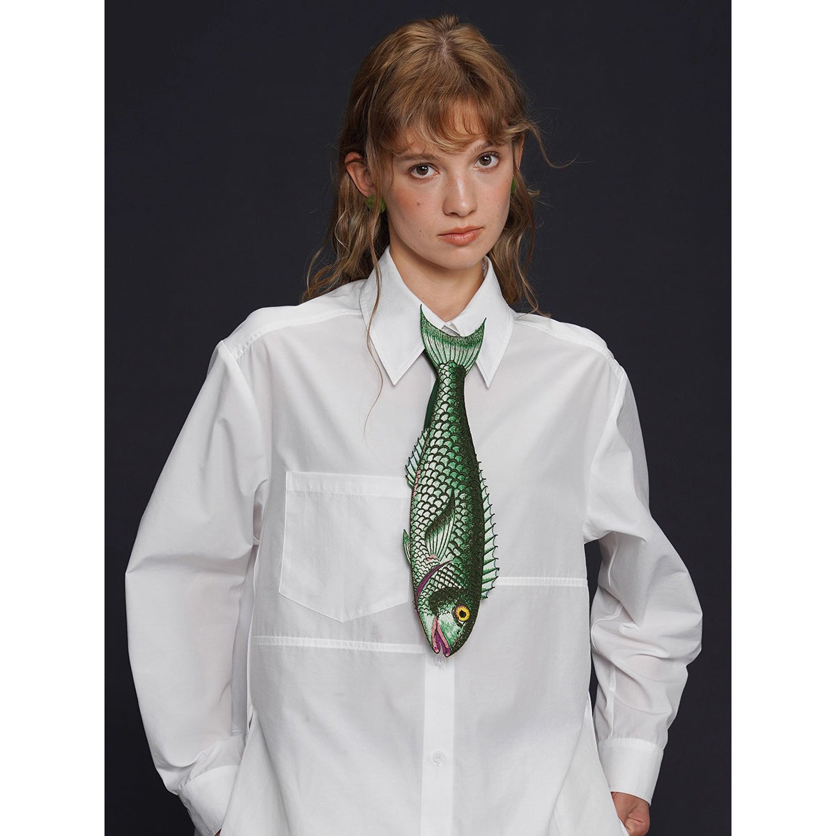 お魚の刺繍ネクタイ（グリーン）