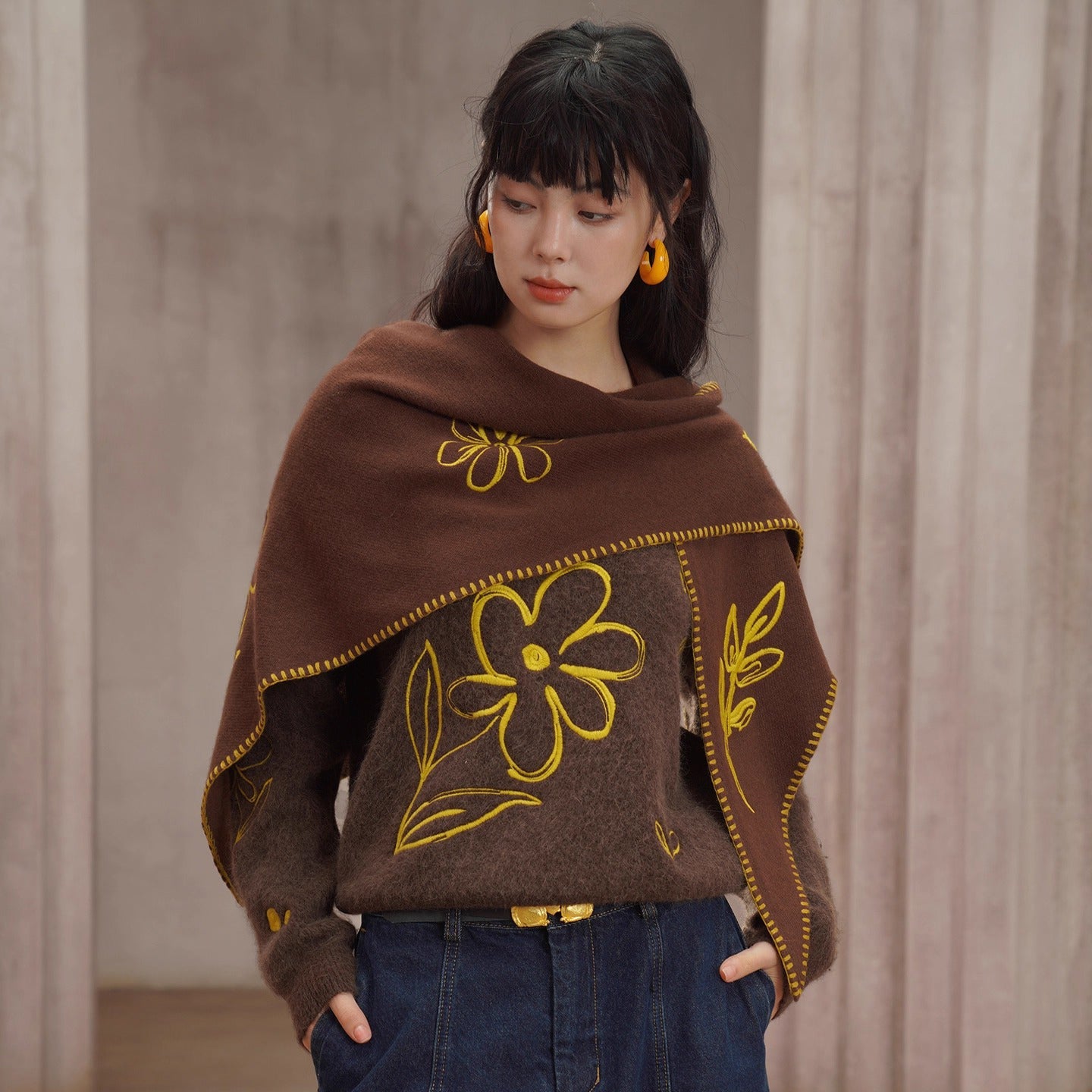 植物の刺繍ニットセーター