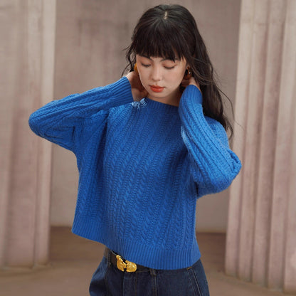 ケーブル編みのレトロセーター