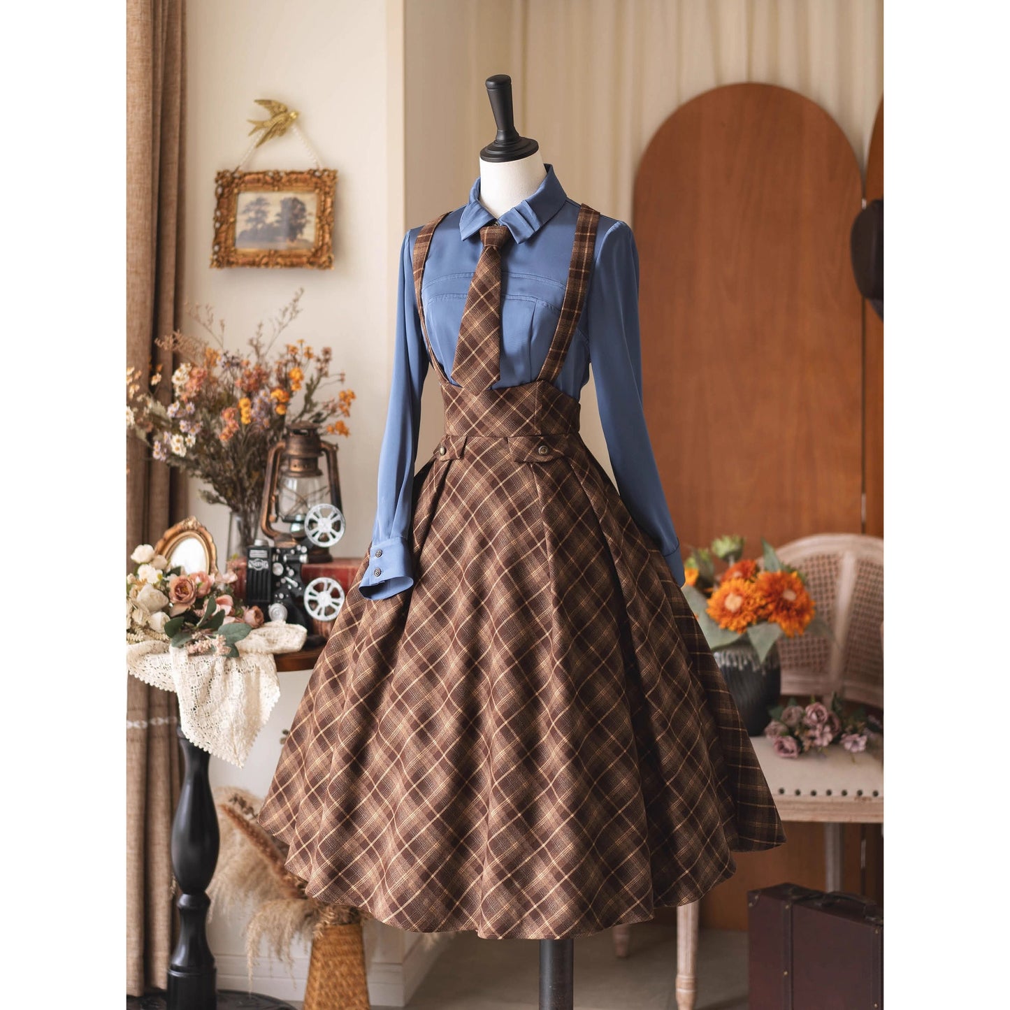 英国のお嬢様のクラシカルブラウス - Madonna Blue