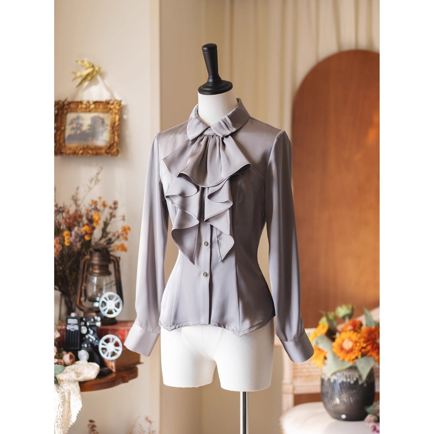 英国のお嬢様のクラシカルブラウス - Silver Gray