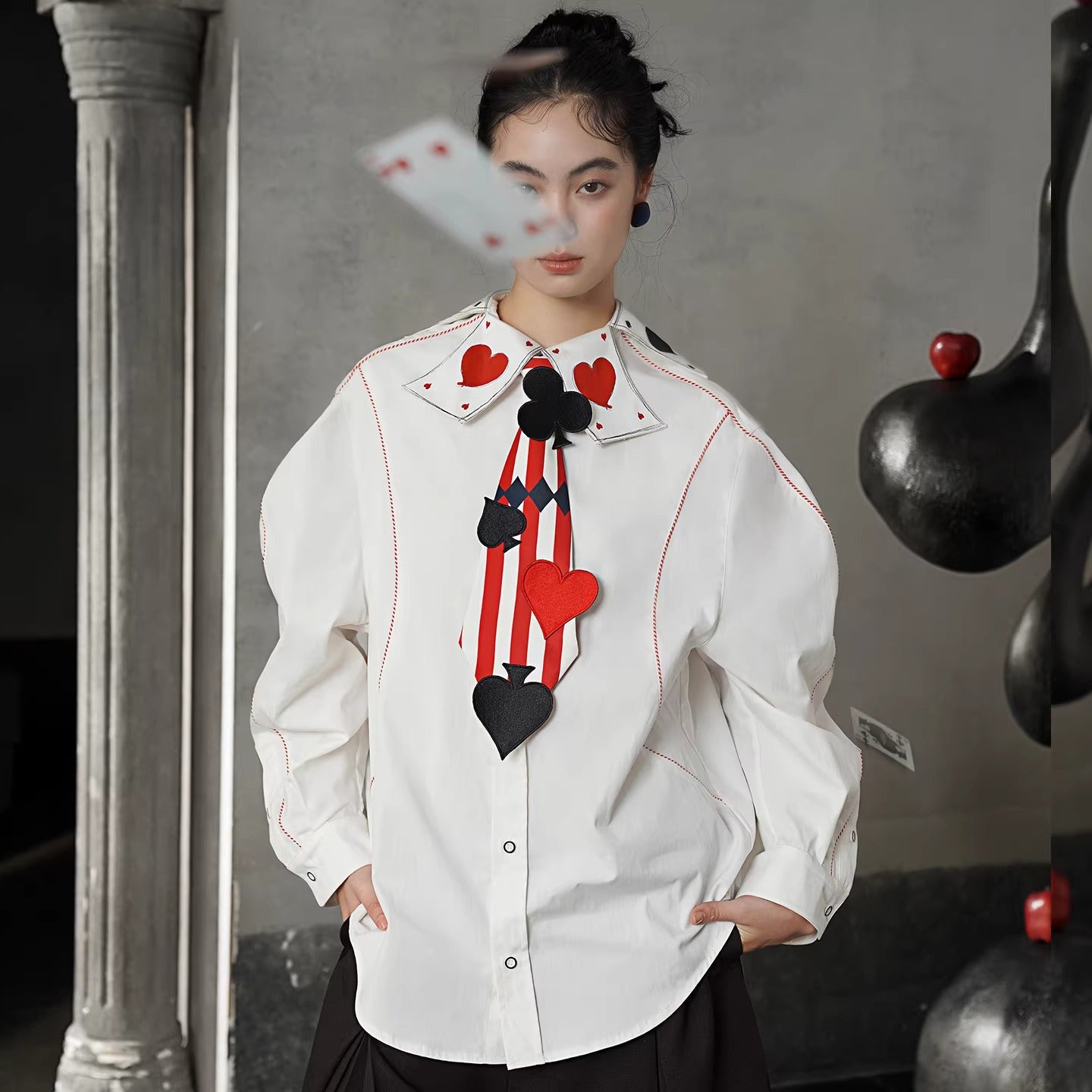 トランプのマークの刺繍ネクタイ - Stripe