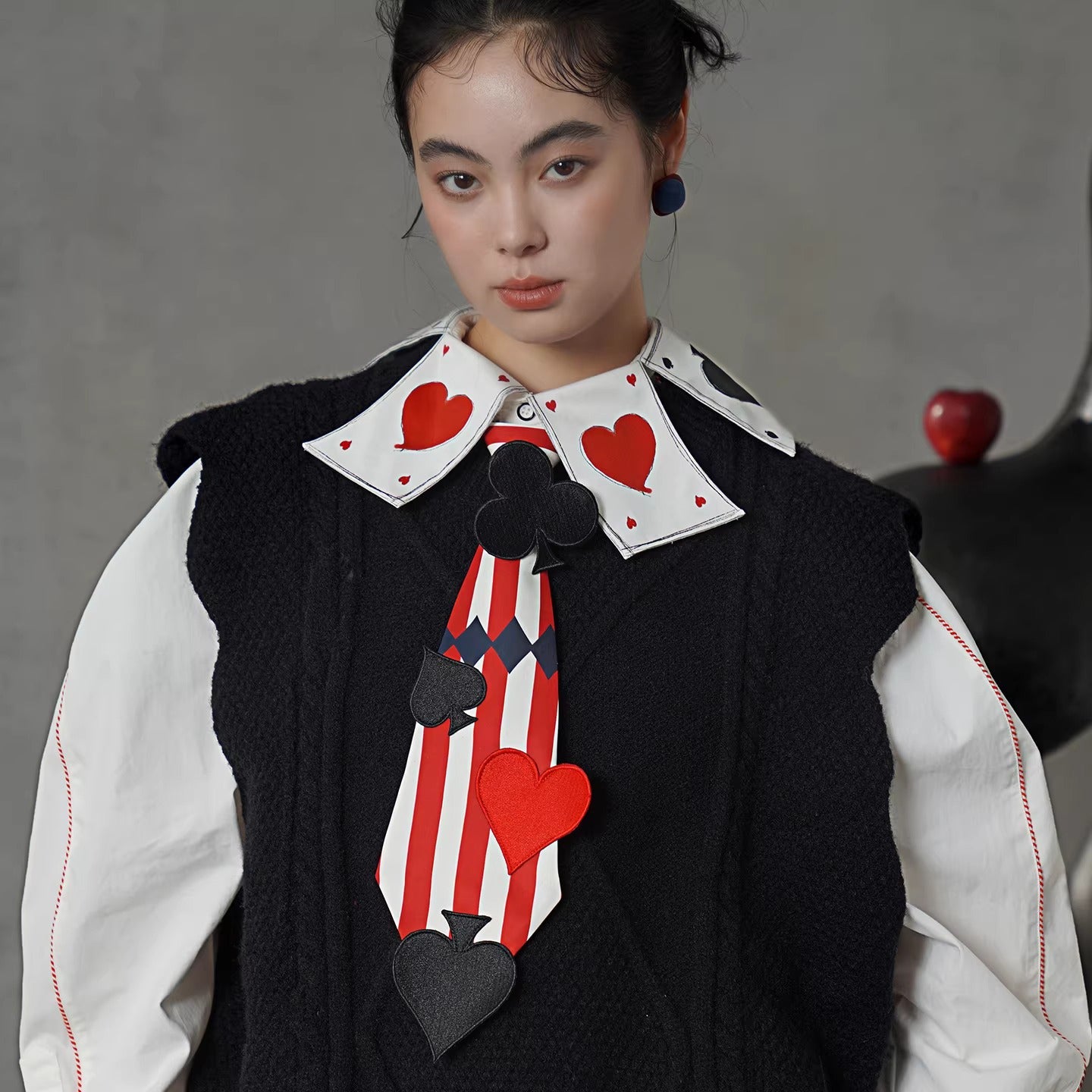 トランプのマークの刺繍ネクタイ - Stripe