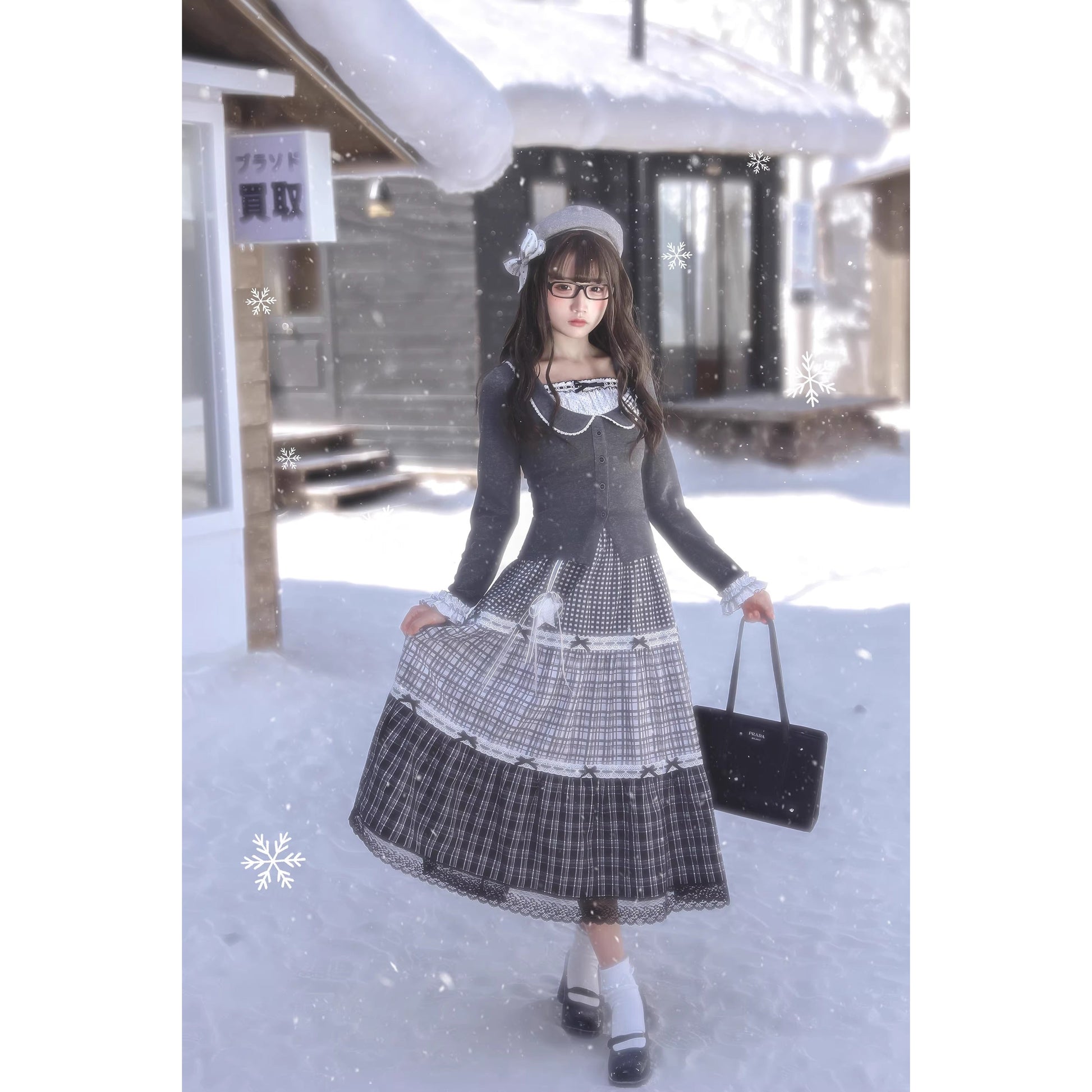 書斎のお嬢様のドッキングトップスとティアードスカート