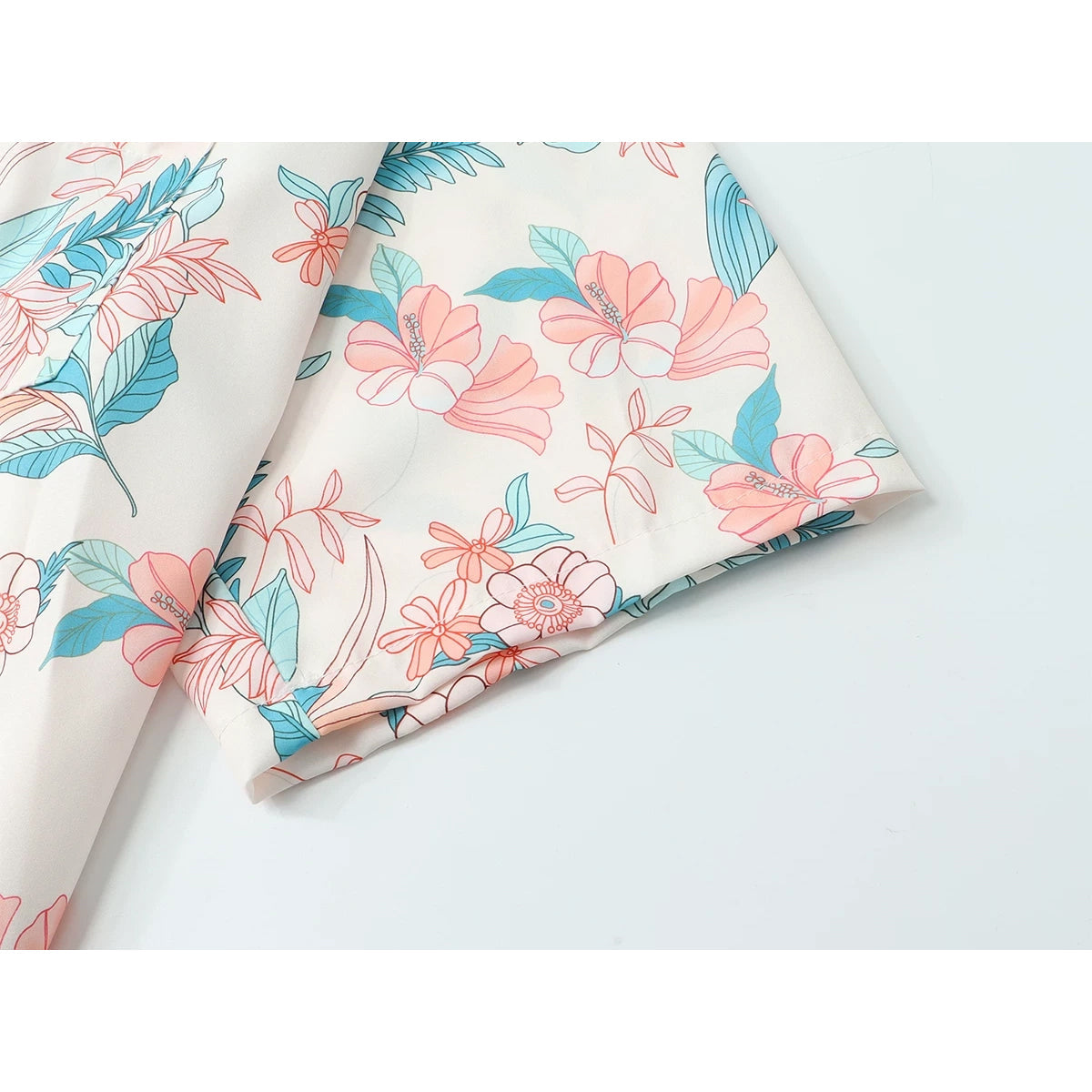 花と植物の挿絵シャツ - Light Blue / Flamingo Pink