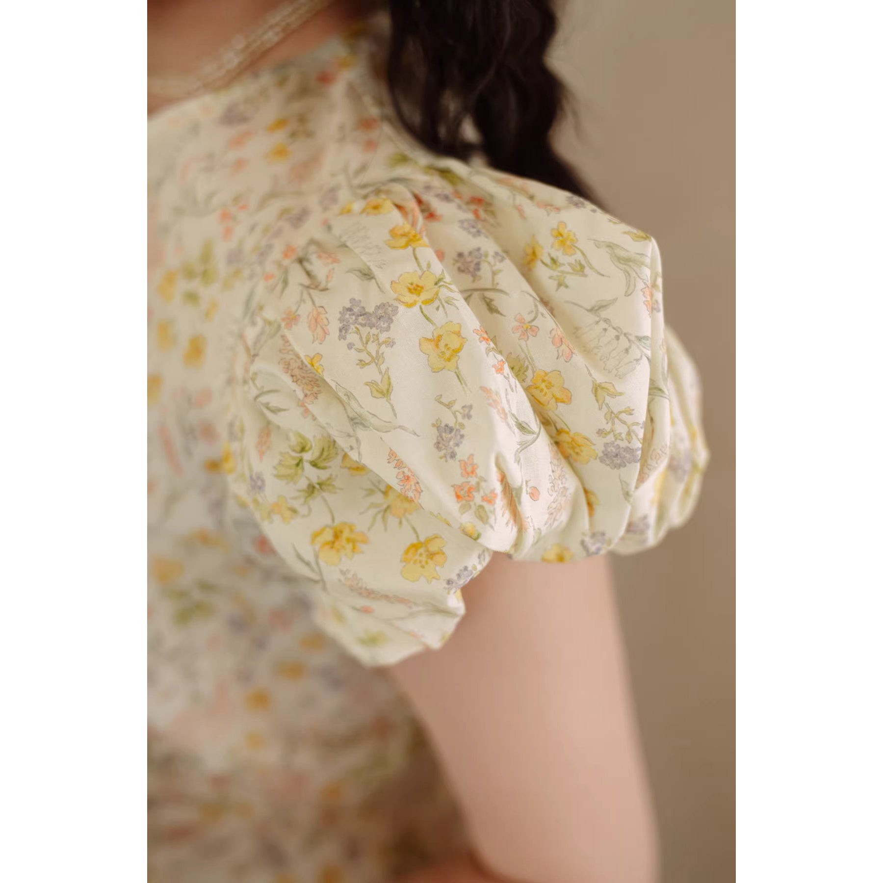 水彩の花群集レトロワンピース