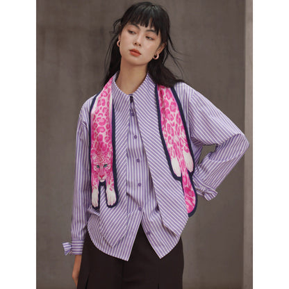 薄紫の縦縞ストライプブラウス