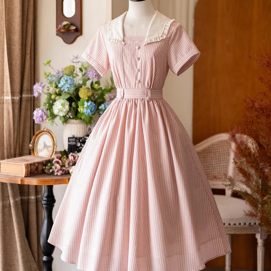桜色の縦縞クラシカルワンピース