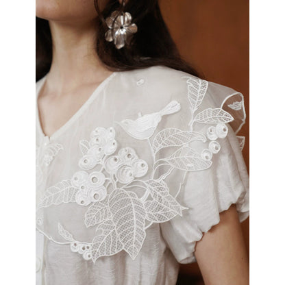 葡萄と小鳥の刺繍レースブラウス