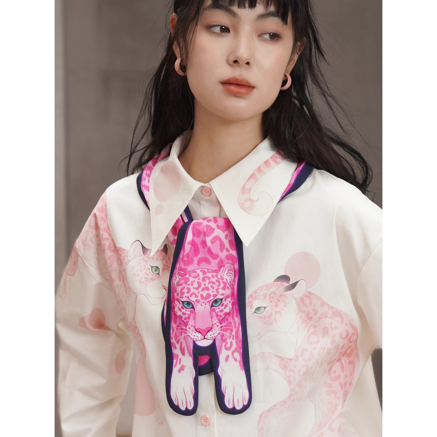 豹の挿絵ネッカチーフ